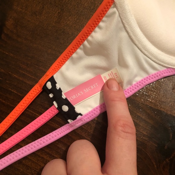 Victoria’s Secret bandeau Bikini Top - Picture 5 of 8